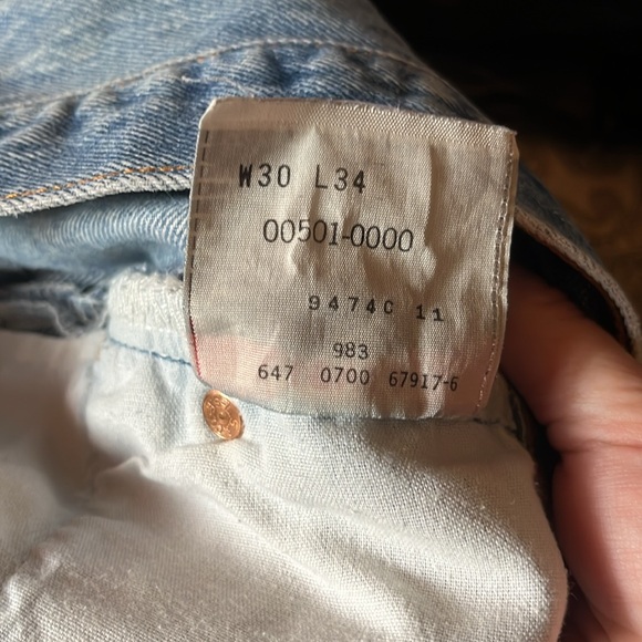 Levi's 501 cutoffs 30 Blue Denim Cutoffs 4” Inseam Summer Casual Grunge Retro - Picture 4 of 4